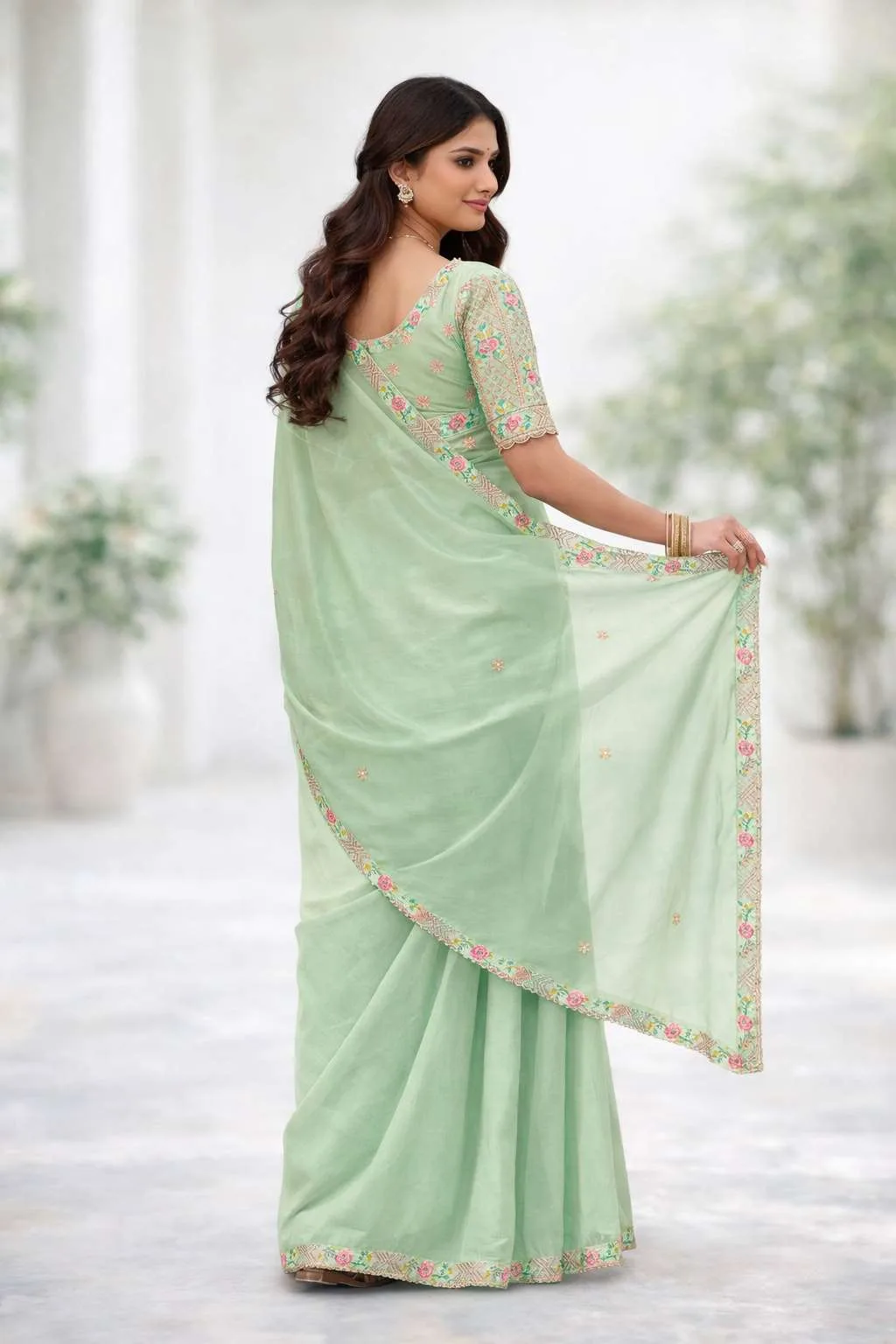 Light Green Silk Blend Bollywood Saree - Festive (Regular Sari) (Free Size) view 2