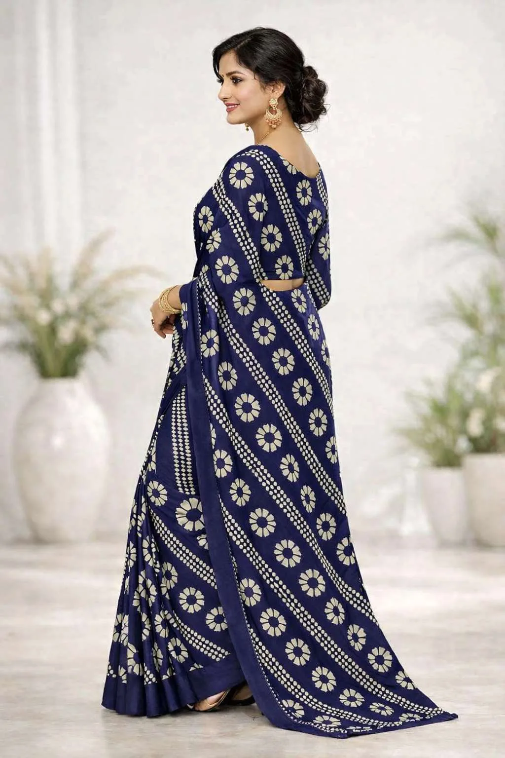 Navy Blue Georgette Bandhani Saree (Regular Sari) view 4
